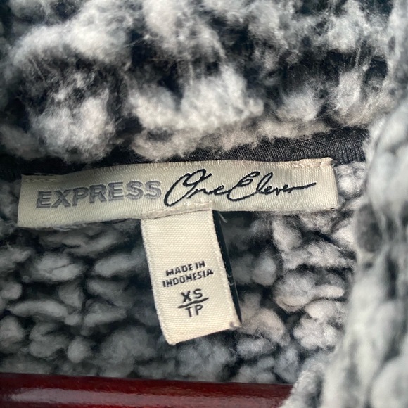 Express One Eleven Sherpa Fleece Black and White Jacket - Picture 4 of 4